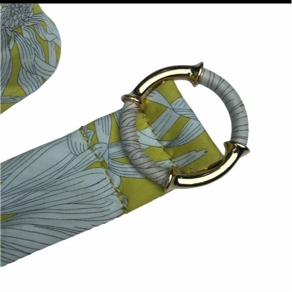 J. Crew Fabric yellow FLoral Adjustable Belt gold ring buckle. Size M/L - Picture 8 of 9